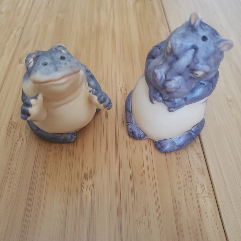 Franklin Mint 1987 Noahs Ark Theme Pair Hippos Salt & Pepper Shakers